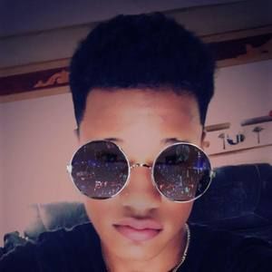 Meet your Posher, Ismael